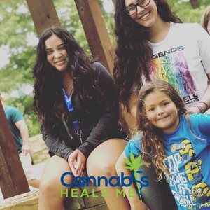 Meet your Posher, Alyxus